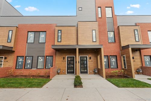 7-5220 Avery St, Detroit, MI, 48208-1711 | Card Image