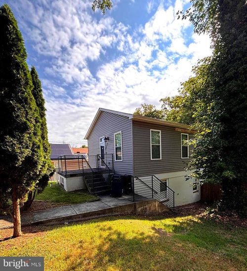 1216 Nova Ave, CAPITOL HEIGHTS, MD, 20743-4065 | Card Image