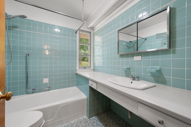 11 Deerbrook Rd, House other with 3 bedrooms, 2 bathrooms and 4 parking in Norwich CT | Image 23