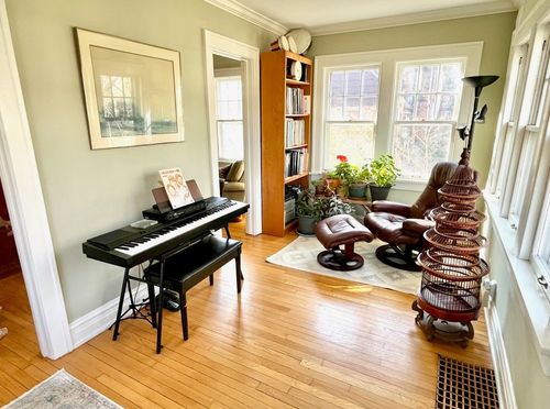 2437 Marcy Ave, Evanston, IL, 60201-1807 | Card Image