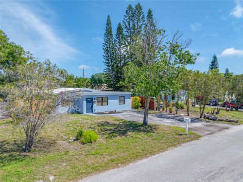 217 Emerald Ln, LARGO, FL, 33771-2626 | Card Image