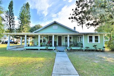 105 S Lanier Avenue, House other with 3 bedrooms, 2 bathrooms and null parking in Fort Meade FL | Image 1