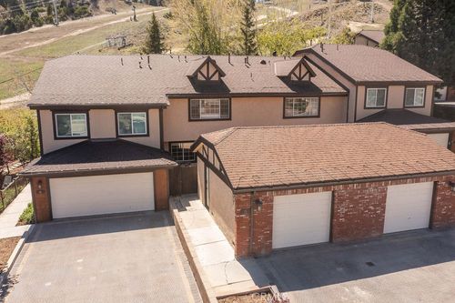 1377 Club View Dr, Big Bear Lake, CA, 92315-2371 | Card Image