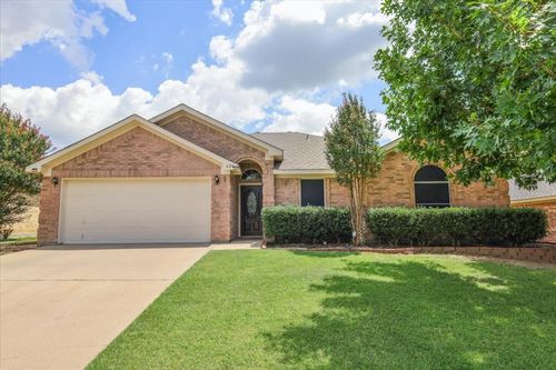 628 Dover Heights Trl, Mansfield, TX, 76063-2860 | Card Image