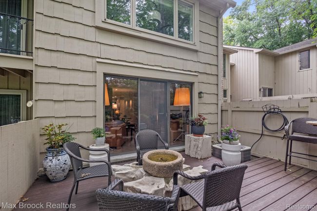 Trex deck installed just 3 years ago | Image 6