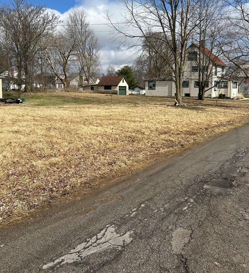 42 W High St, Plymouth, OH, 44865-1004 | Card Image
