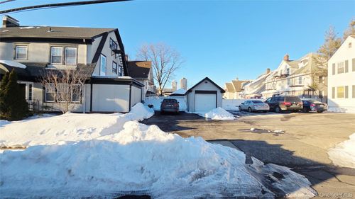 302-62 Ave, White Plains, NY, 10605 | Card Image