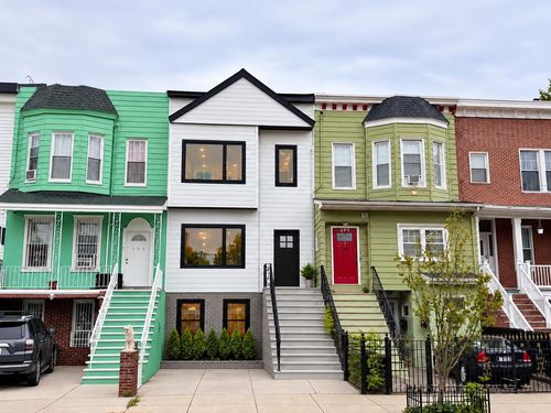 386 Webster Ave, Jersey City, NJ, 07307-1012 | Card Image