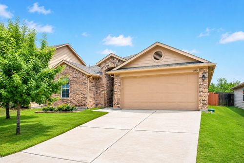 11904 Jamie Dr, Manor, TX, 78653-2051 | Card Image