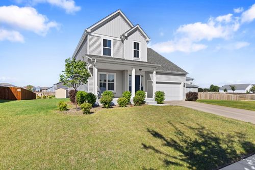 451 Mary Ann Cir, Sycamore, IL, 60178-4415 | Card Image