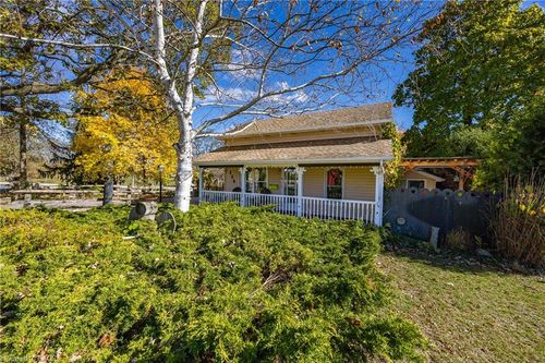 224 King Hiram St, Ingersoll, ON, N5C1L8 | Card Image