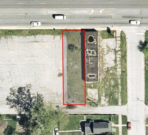 100 E 147th St, Harvey, IL, 60426-1727 | Card Image