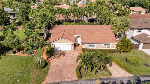 15621 Sw 45th Ter, Miami, FL, 33185-4285 | Card Image