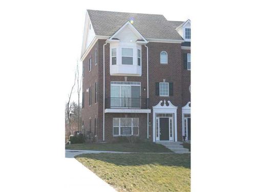 unit-1-11900 Riley Dr, Zionsville, IN, 46077-8044 | Card Image