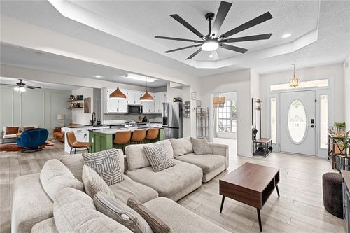 386 Waterfront Dr, Mcdonough, GA, 30253-8288 | Card Image