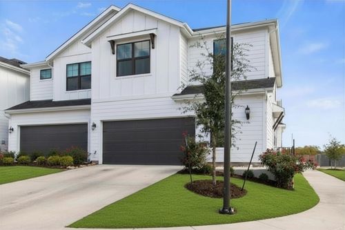 c-135 Amber Fields Trl, Buda, TX, 78610-2344 | Card Image