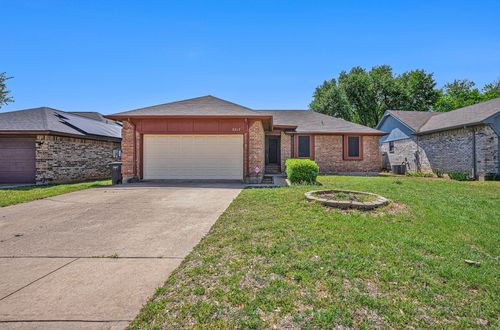 3817 Ashley Ln, Fort Worth, TX, 76123-1305 | Card Image