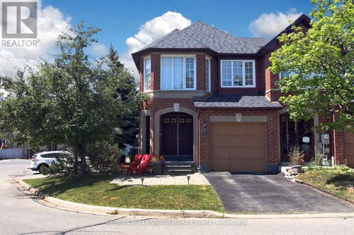 20-20 Kenwood Drive, Brampton (Brampton West), ON, L6X4P5 | Card Image