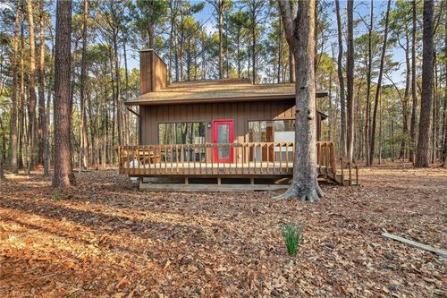2405 Wheelwright Cmn, Chapel Hill, NC, 27516-9760 | Card Image