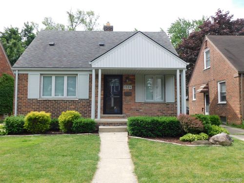 1524 Emmons Ave, Birmingham, MI, 48009-5164 | Card Image