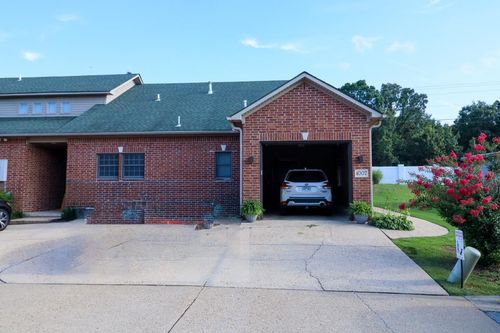 4007 Ridgepointe Cv, Jonesboro, AR, 72404-6876 | Card Image