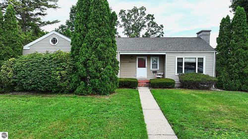 1201 North Dr, Mt Pleasant, MI, 48858-3226 | Card Image