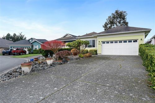 7952 Polo Park Cres, Saanichton, BC, V8M2J4 | Card Image