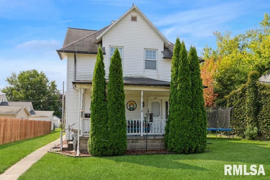 2nd Ave, Clinton, IA 52732