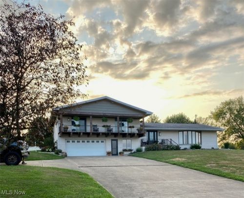123 Broadview Dr, Cadiz, OH, 43907-9796 | Card Image