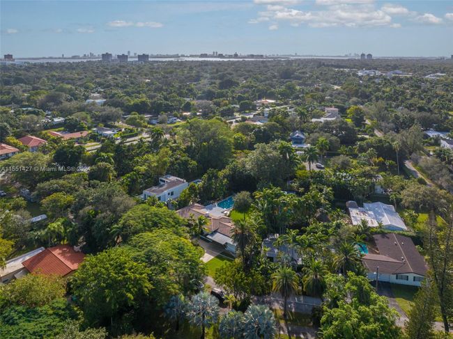 558 Ne 118th St, House other with 4 bedrooms, 3 bathrooms and null parking in Biscayne Park FL | Image 84