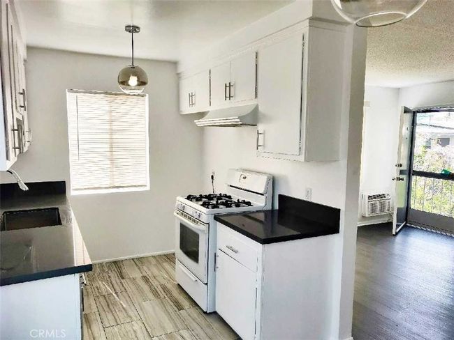 APT-6 - 5236 Kester Ave, Condo with 0 bedrooms, 0 bathrooms and 6 parking in Sherman Oaks CA | Image 11