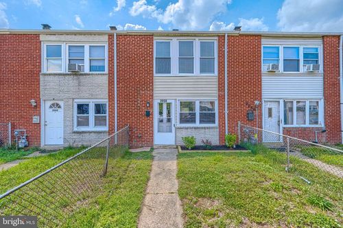 2058 Larkhall Rd, DUNDALK, MD, 21222-5605 | Card Image