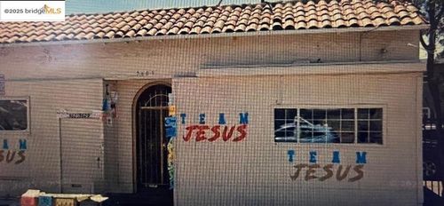 5609 Foothill Blvd, Oakland, CA, 94605-1030 | Card Image