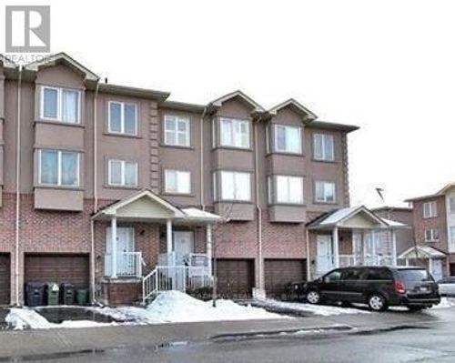 29-3053 Finch Avenue W, Toronto (Humber Summit), ON, M9M0A6 | Card Image