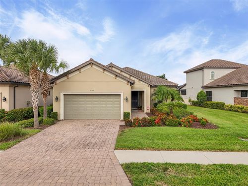 8725 Amaretto Ave, Sarasota, FL, 34238-4501 | Card Image