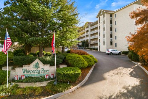 622-205 Ogle Dr, Pigeon Forge, TN, 37863-3847 | Card Image