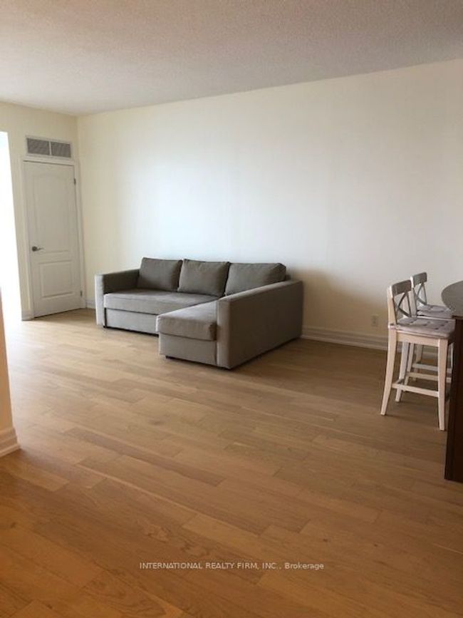 504 - 699 Aberdeen Blvd, Condo with 1 bedrooms, 1 bathrooms and 1 parking in Midland ON | Image 12