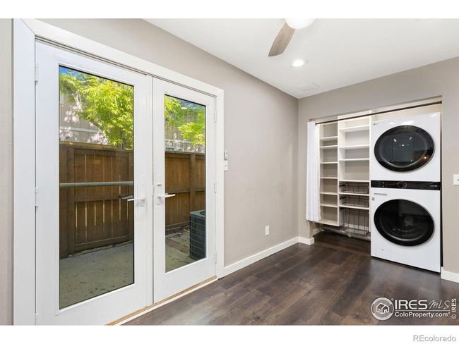 Kitchen with washer/dryer and large pantry. | Image 6