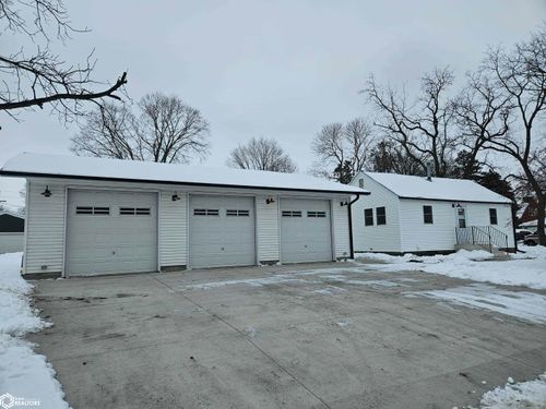 1301 Union St, Webster City, IA, 50595-2325 | Card Image