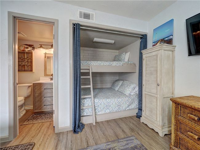 APT-121 - 4901 State Highway 361, Condo with 2 bedrooms, 2 bathrooms and null parking in Port Aransas TX | Image 26