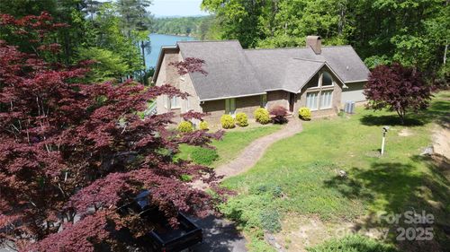 240 Goshen Ter, Wilkesboro, NC, 28697-9477 | Card Image