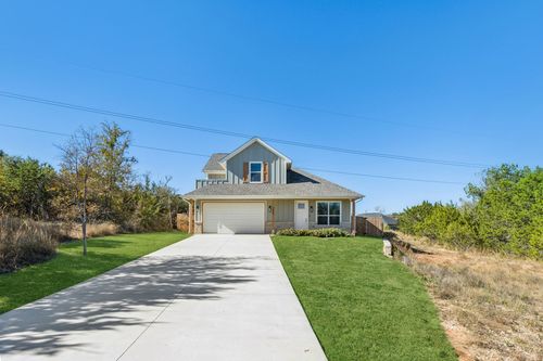 2500 Houston Dr, Granbury, TX, 76048-6419 | Card Image