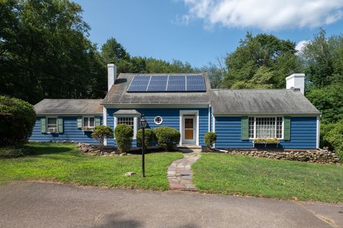 50 Hunting Hill Rd, Woodbridge, CT, 06525-1929 | Card Image