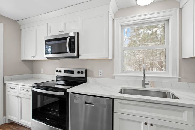 49 Depot Rd, House other with 3 bedrooms, 2 bathrooms and null parking in Epping NH | Image 36