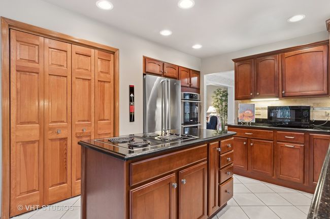 1512 Meisch Ct, House other with 4 bedrooms, 3 bathrooms and 2 parking in Naperville IL | Image 9