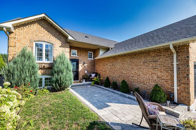 26 Brookside St, House other with 4 bedrooms, 2 bathrooms and 2 parking in Millbrook ON | Image 4