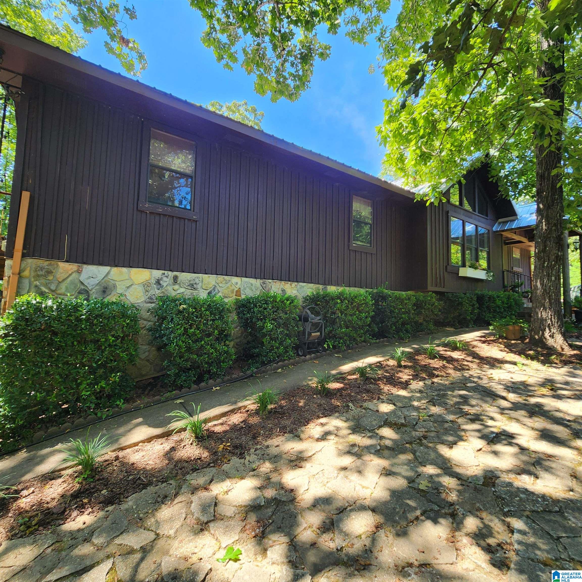 Field Rd, Anniston, AL 36207