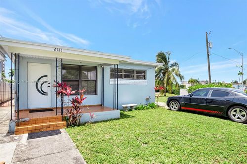 6141 Nw 6th St, Miami, FL, 33126-4613 | Card Image