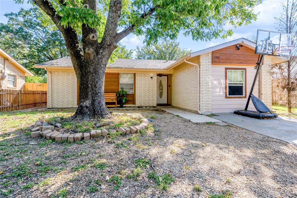 Linda Ln, Balch Springs, TX 75180