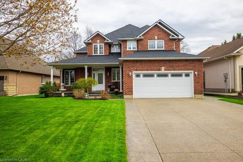 8 Sophie Crt, Grimsby, ON, L3M5L6 | Card Image